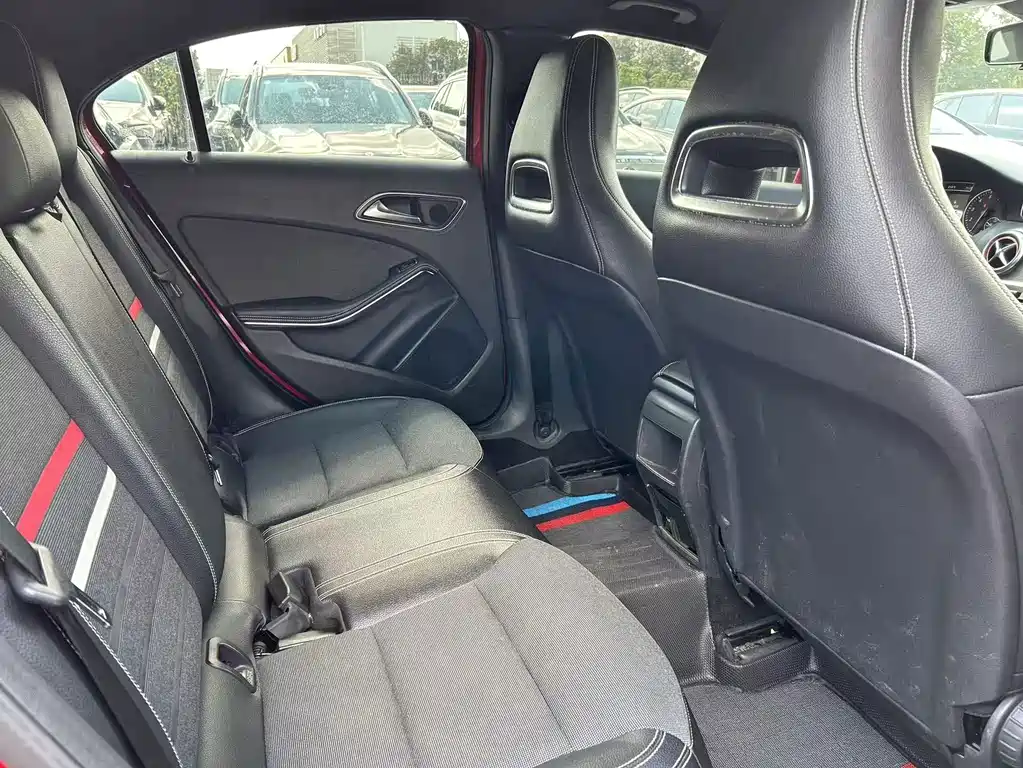 Mercedes-Benz A-Class (Import) — миниатюра 13