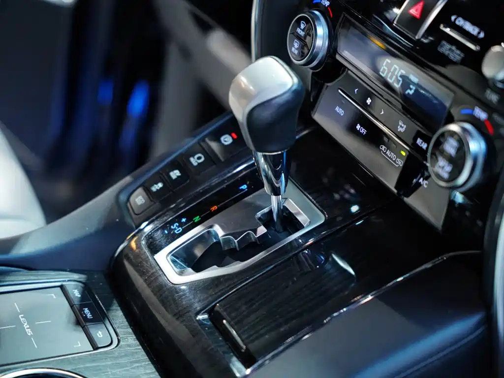 Lexus LM — миниатюра 42