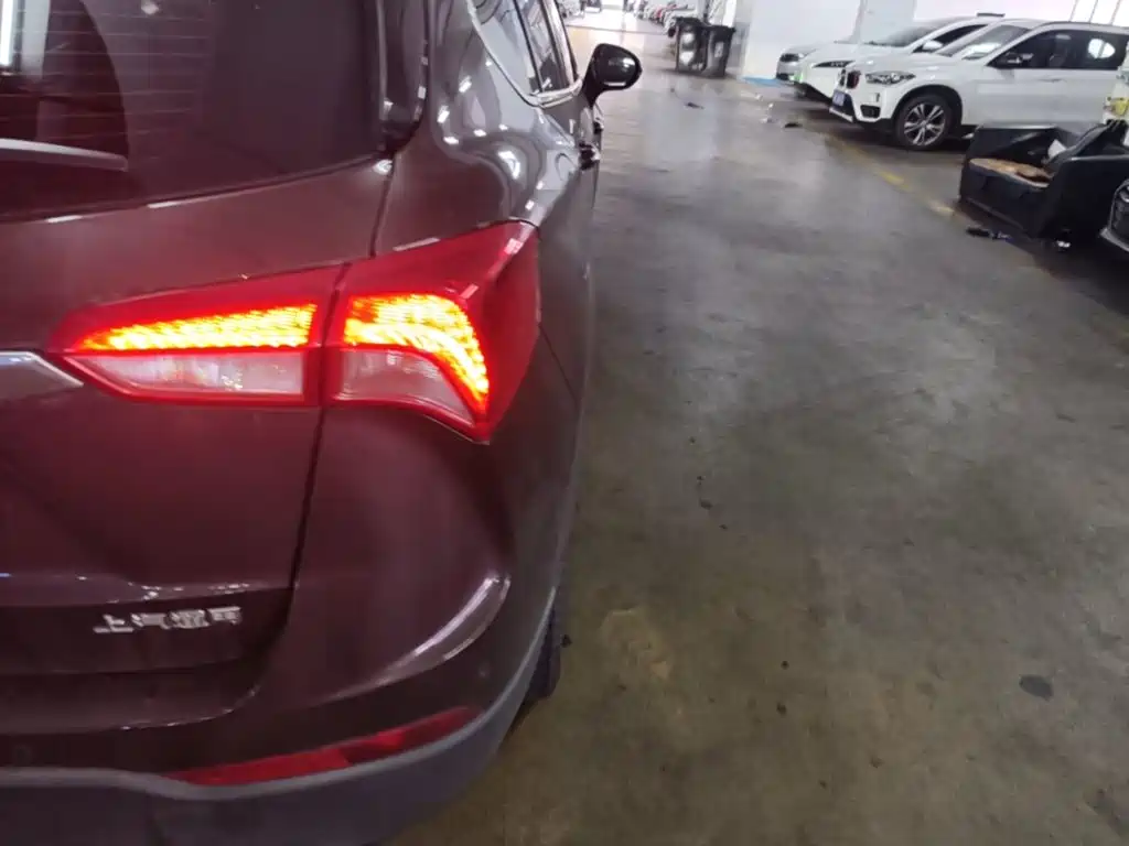 Buick Envision Plus — миниатюра 8