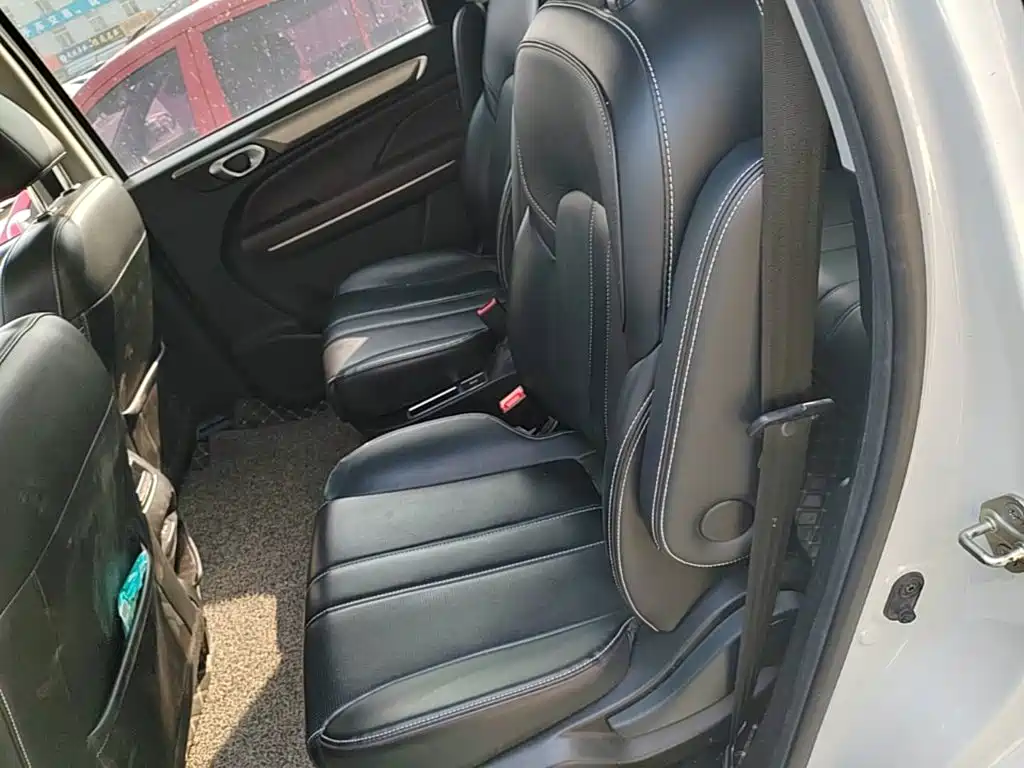 GAC Motor Trumpchi M6 — миниатюра 17