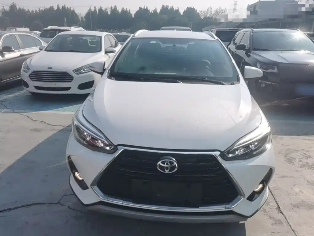 Toyota Yaris L — миниатюра 3