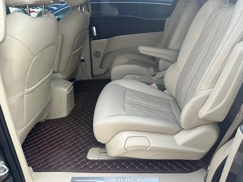 Buick GL8 2023 Luxury