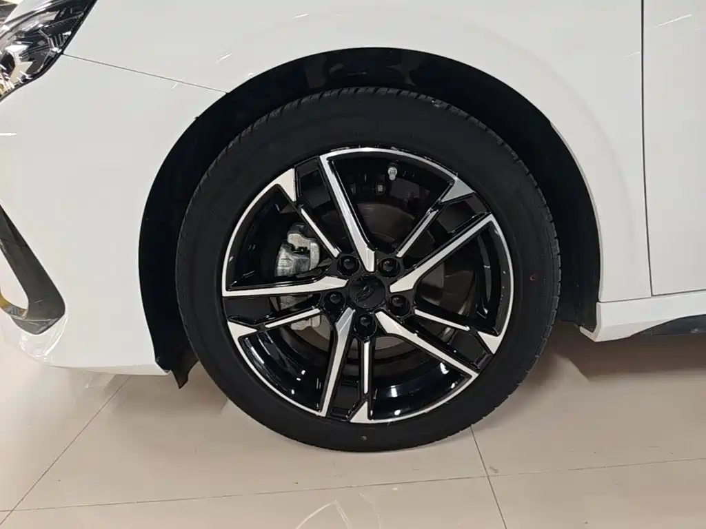 Geely Binrui — миниатюра 23