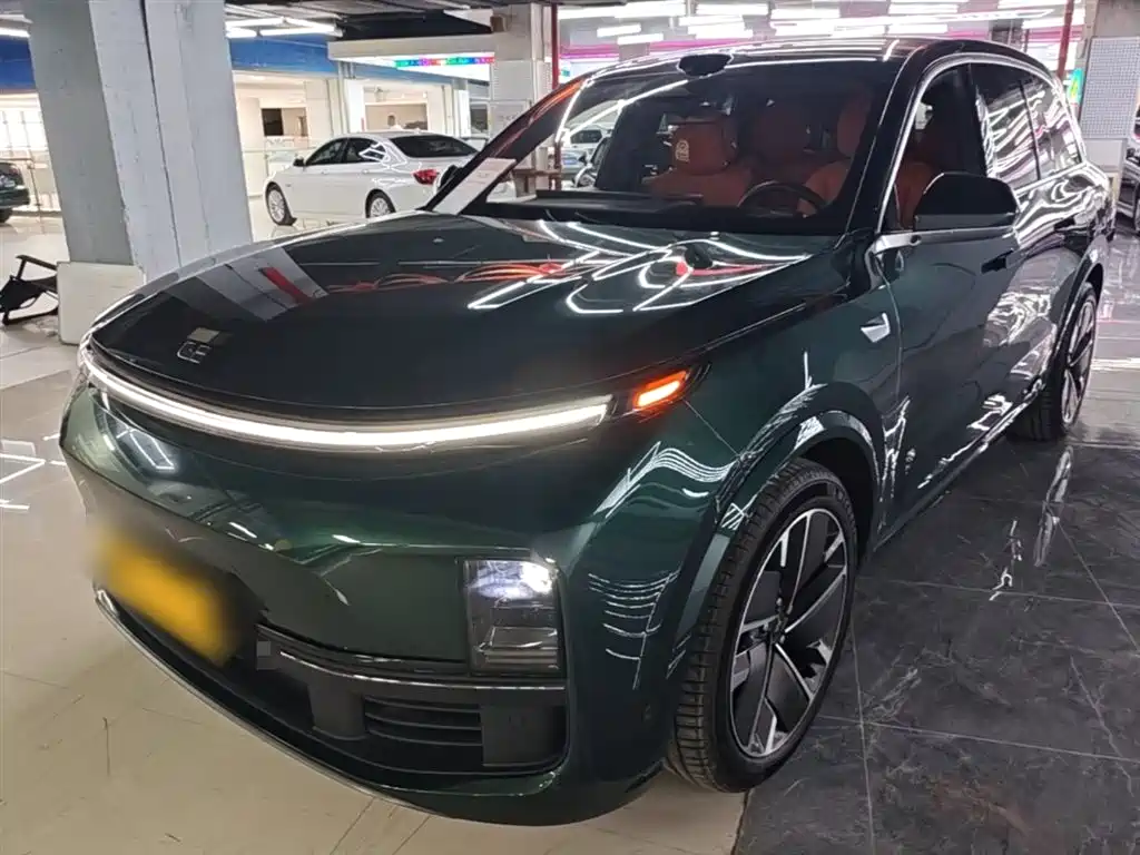 Li Auto Li L8 2025