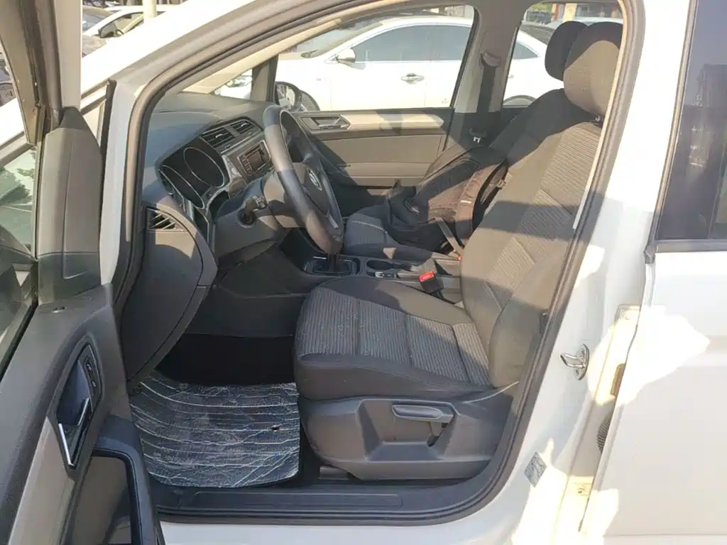 Volkswagen Touran — миниатюра 15