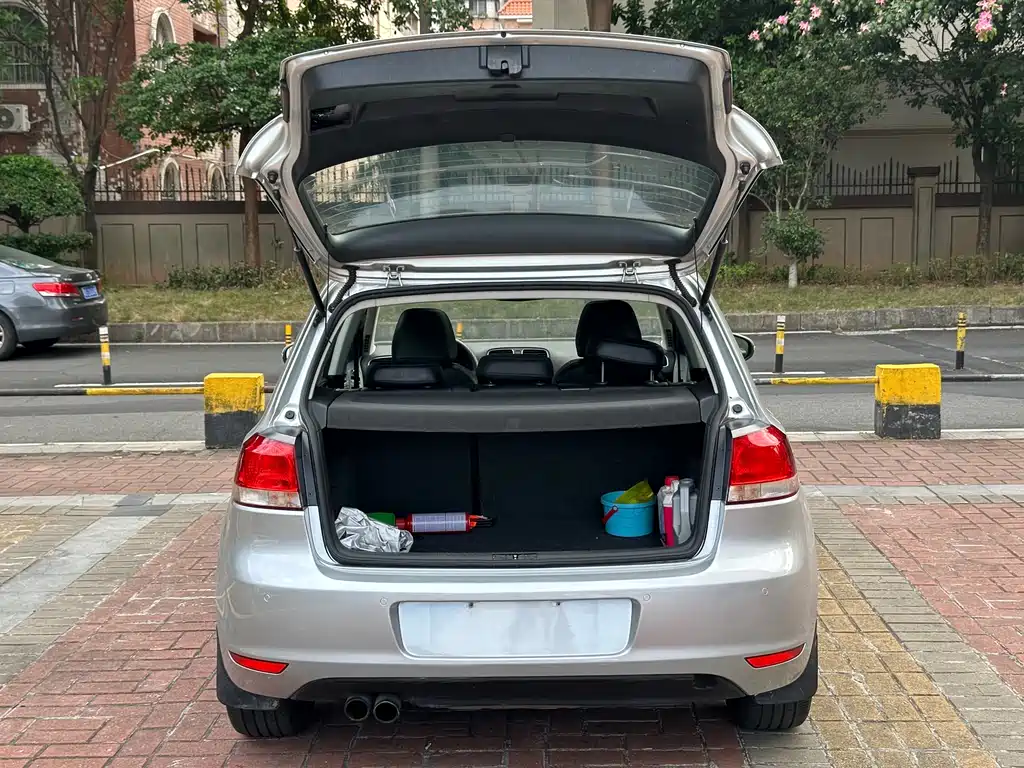 Volkswagen Golf 2011 1.4TSI AT Comfort