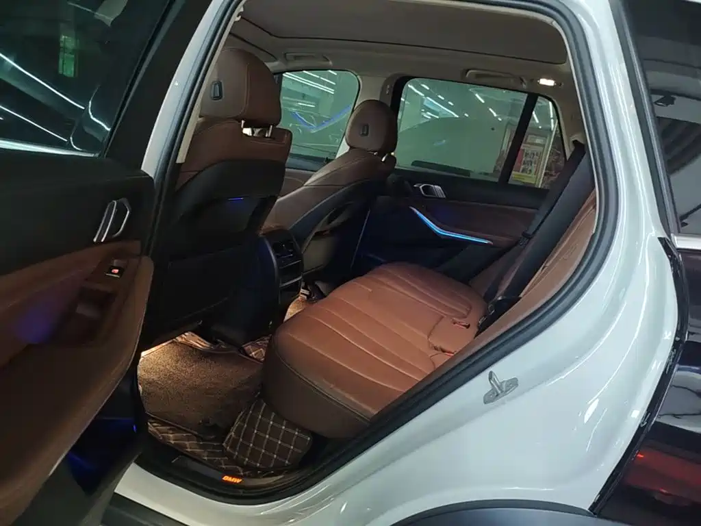 BMW X5 (Import) — миниатюра 17