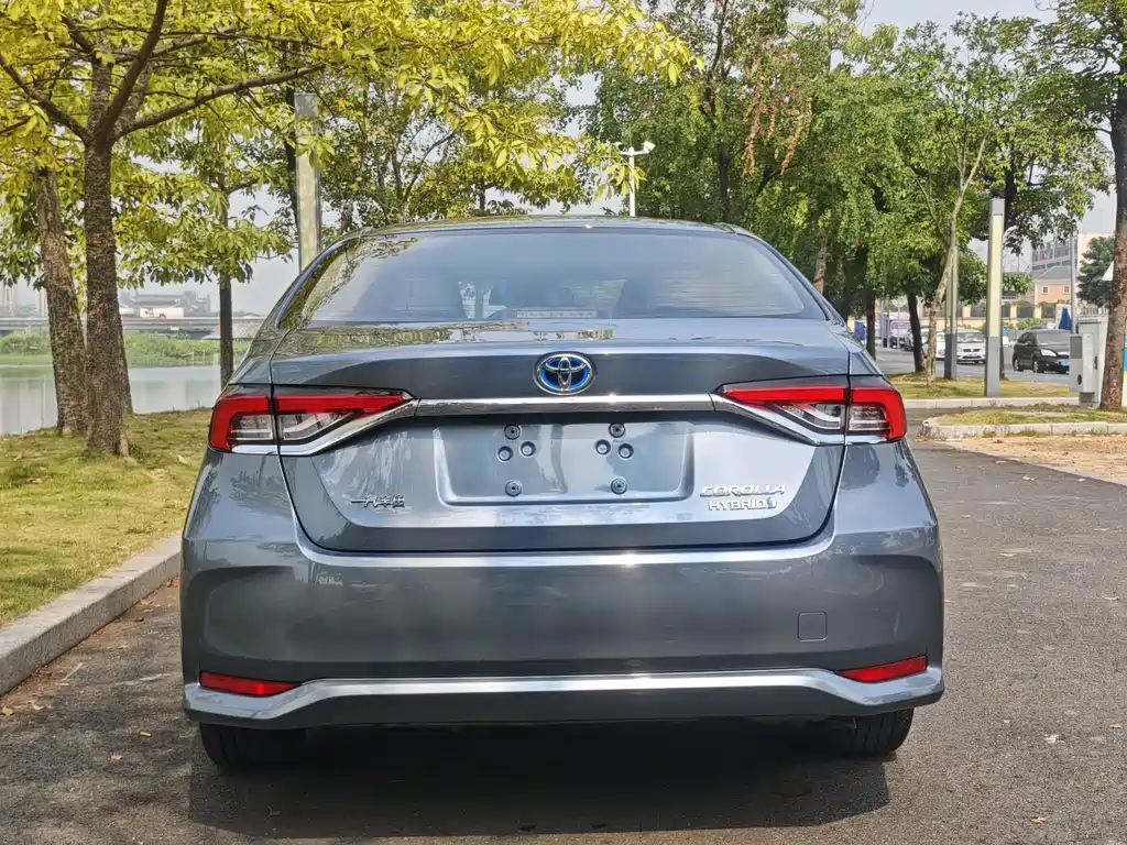 Toyota Corolla — миниатюра 7