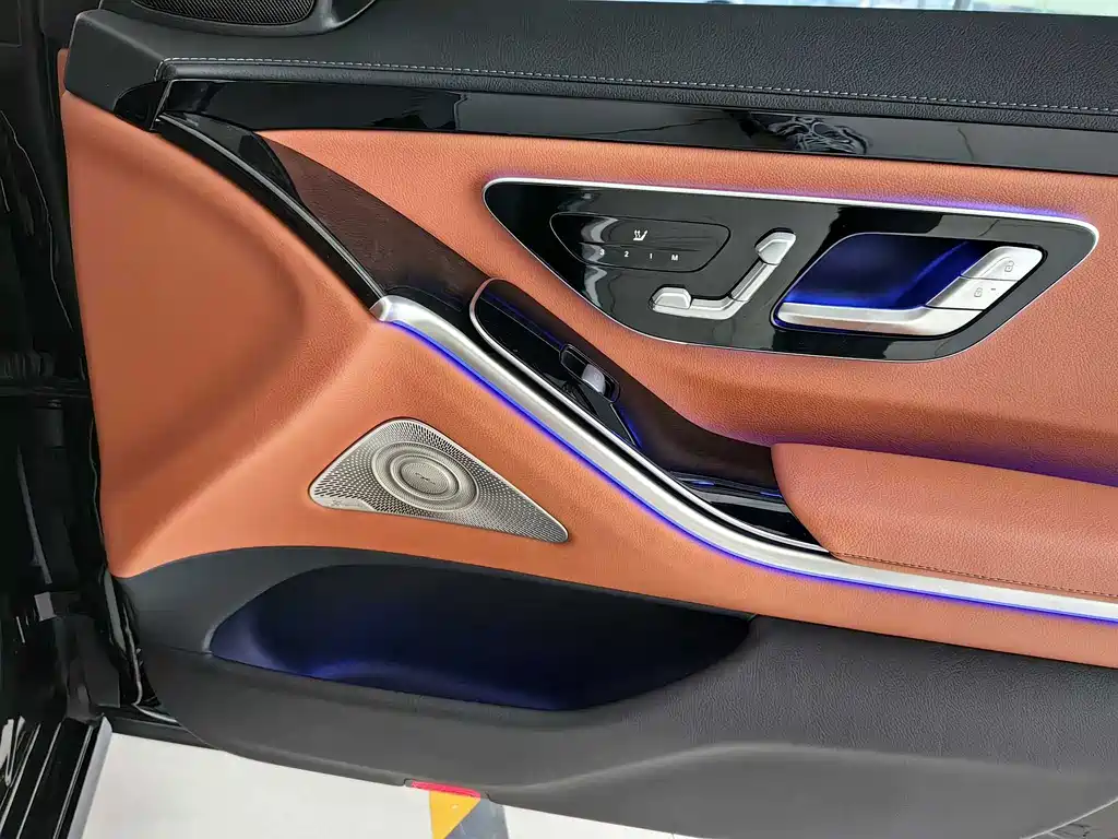 Mercedes-Benz S-Class — миниатюра 17