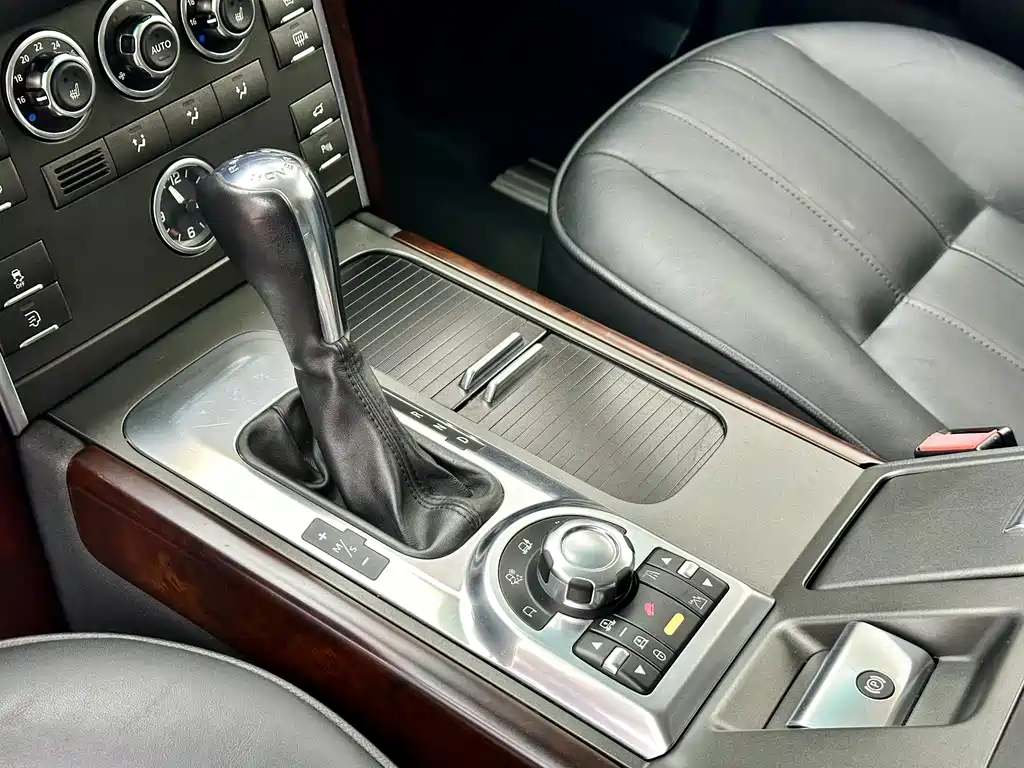 Land Rover Range Rover — миниатюра 11