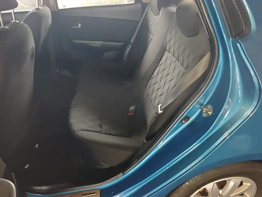 Kia K2 — миниатюра 17