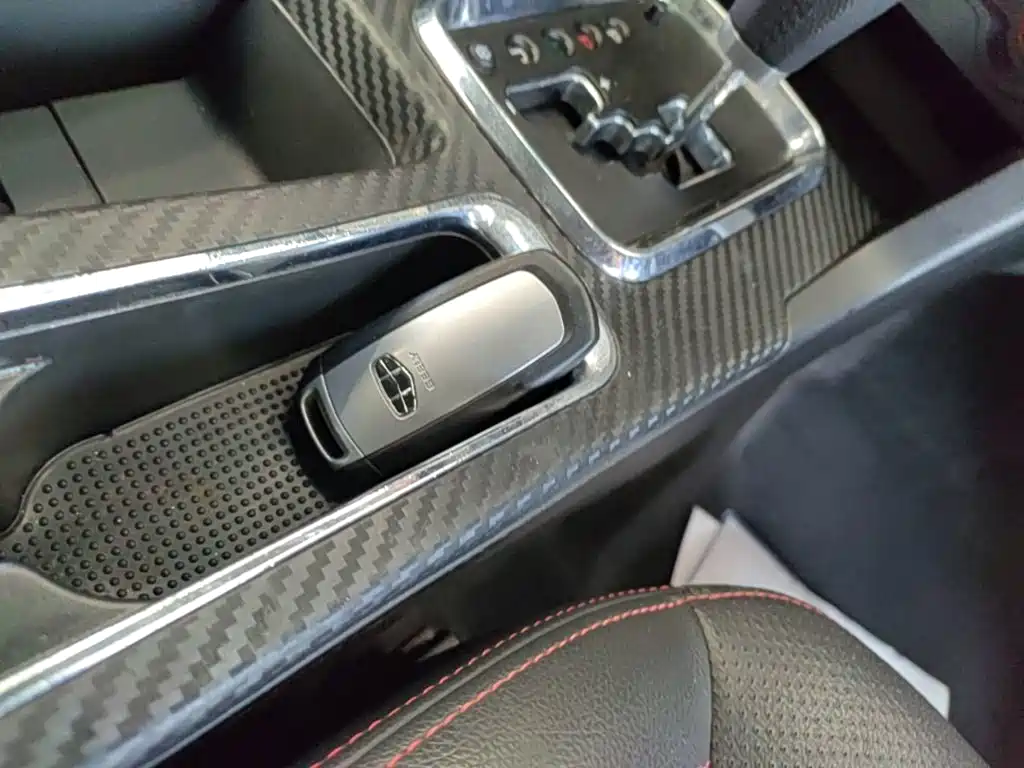 Geely Vision — миниатюра 9
