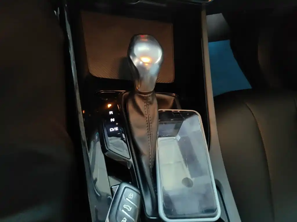 Roewe i5 — миниатюра 14