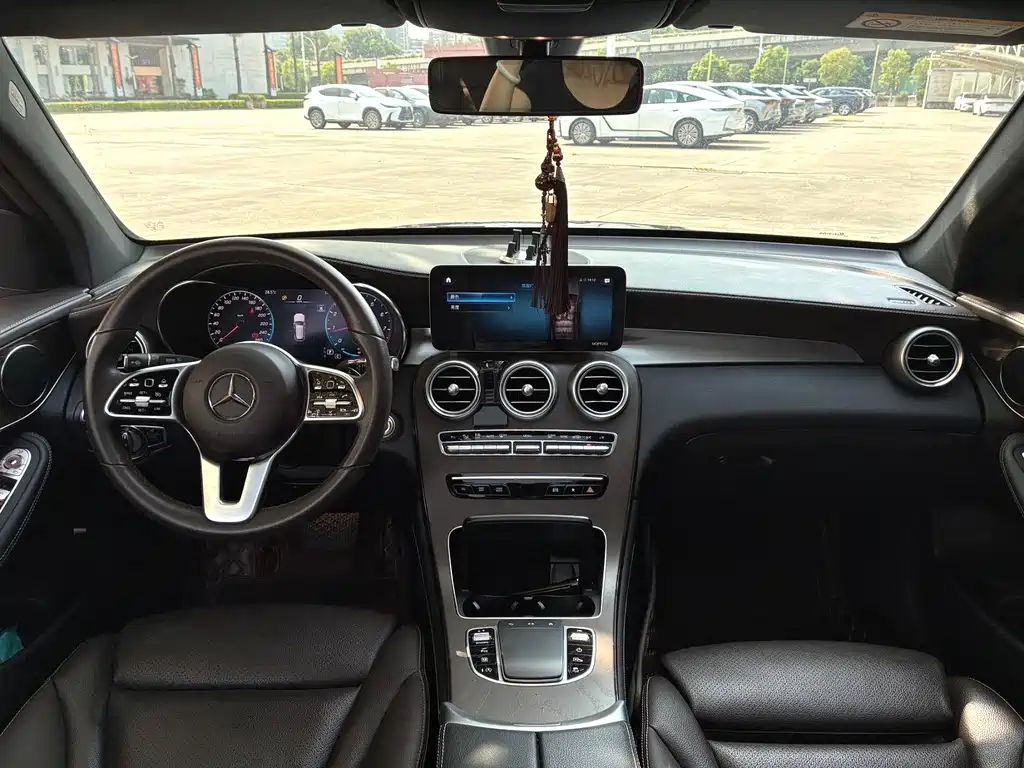 Mercedes-Benz GLC — миниатюра 9