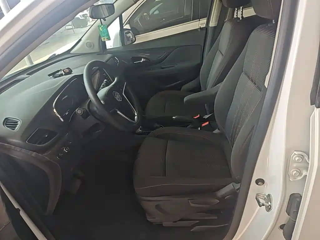 Buick Encore — миниатюра 15