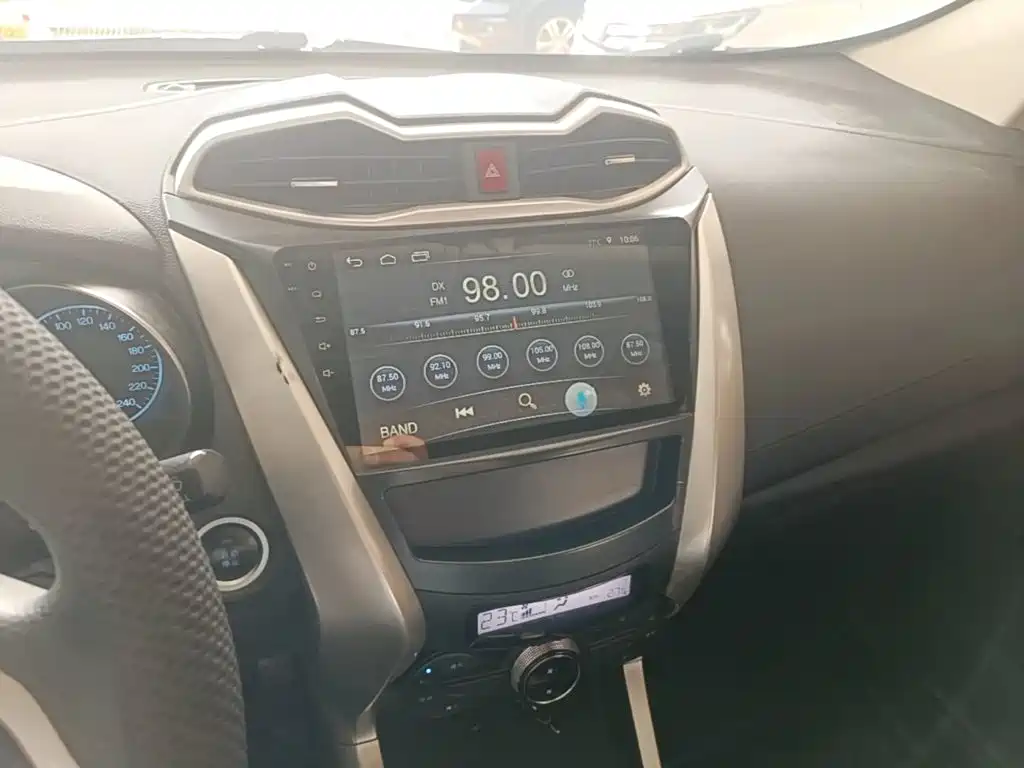 BYD Yuan — миниатюра 13
