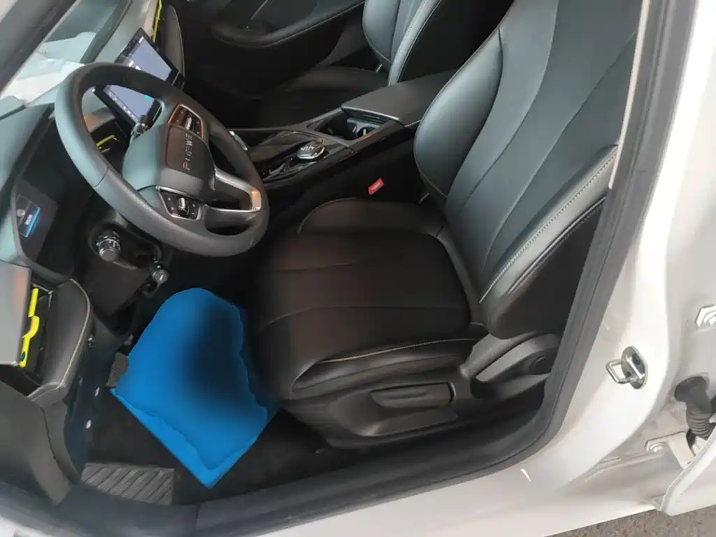 Roewe i5 — миниатюра 15