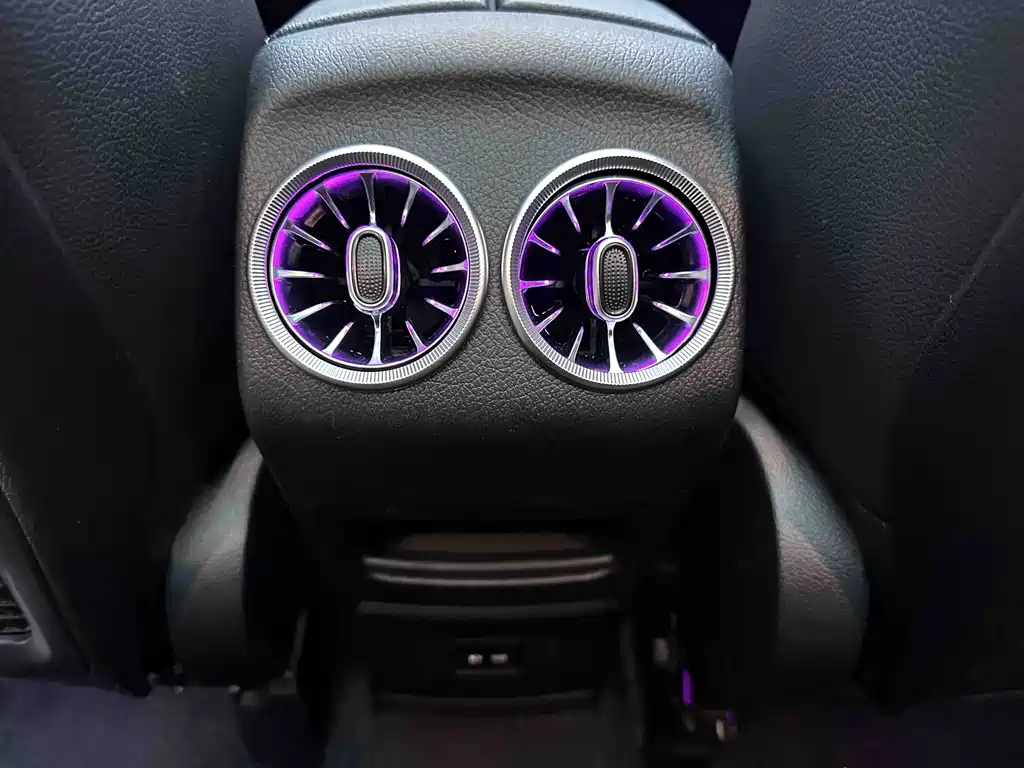 Mercedes-Benz GLA — миниатюра 18