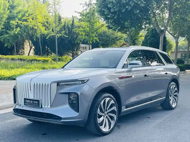 2023 Hongqi E-HS9