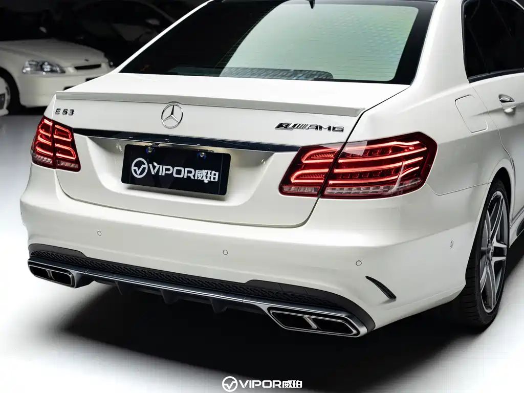 Mercedes-Benz E-Class AMG — миниатюра 19