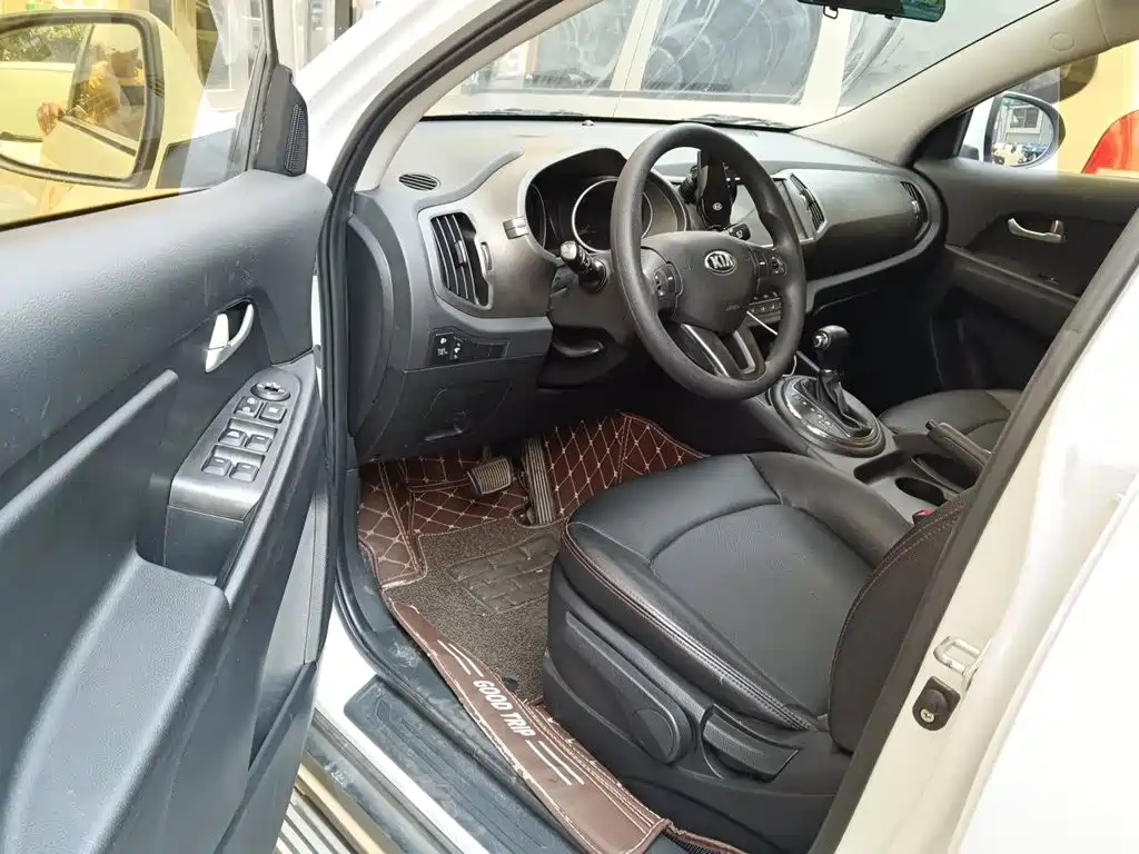 Kia Sportage — миниатюра 12