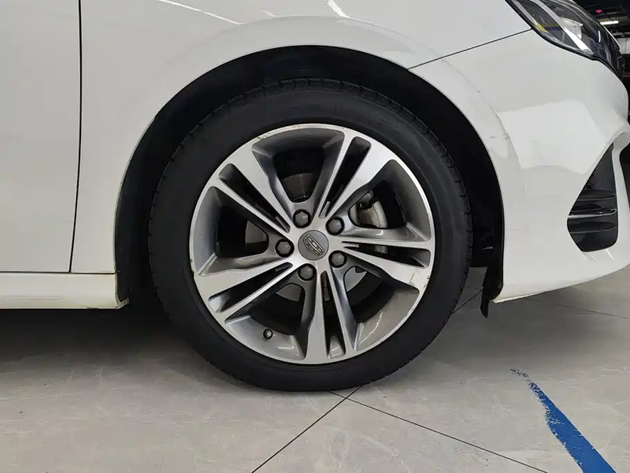 Geely Binrui — миниатюра 6