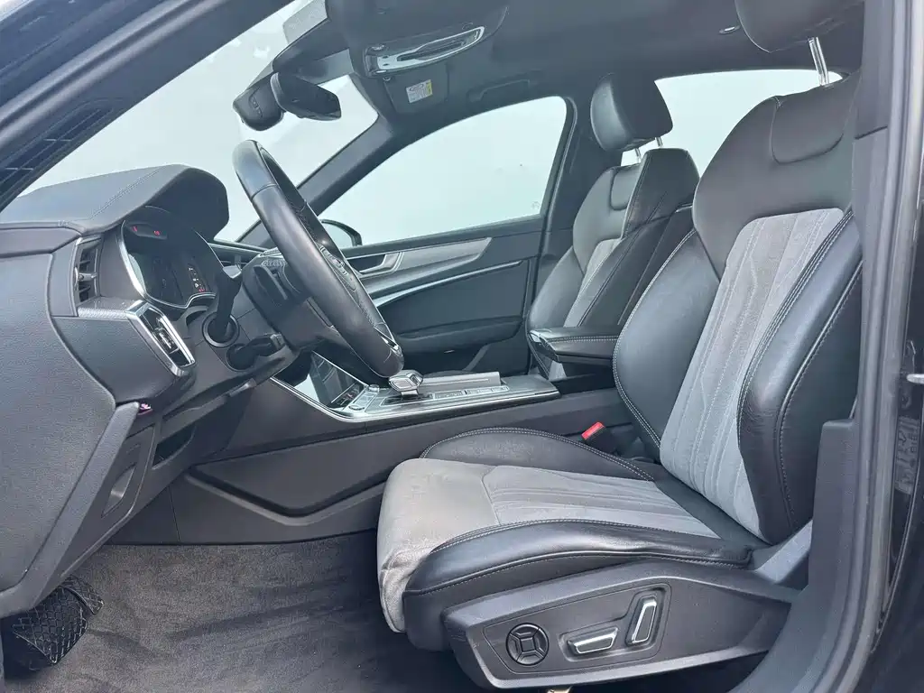Audi A6L New Energy — миниатюра 26