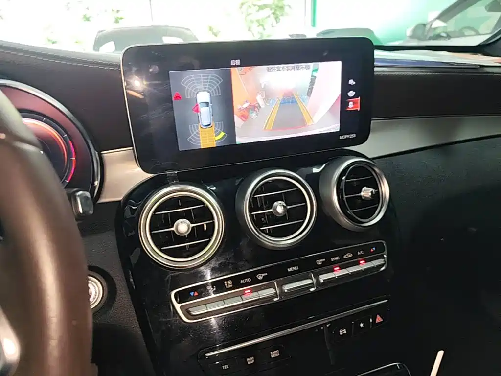 Mercedes-Benz GLC — миниатюра 13