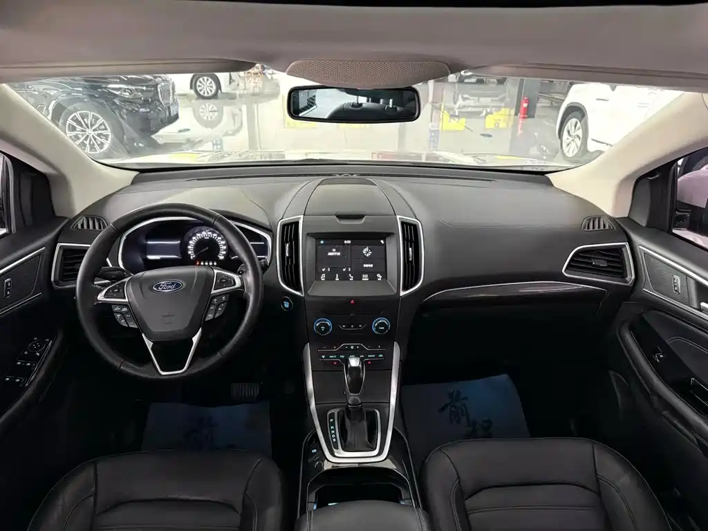 Ford Edge — миниатюра 4