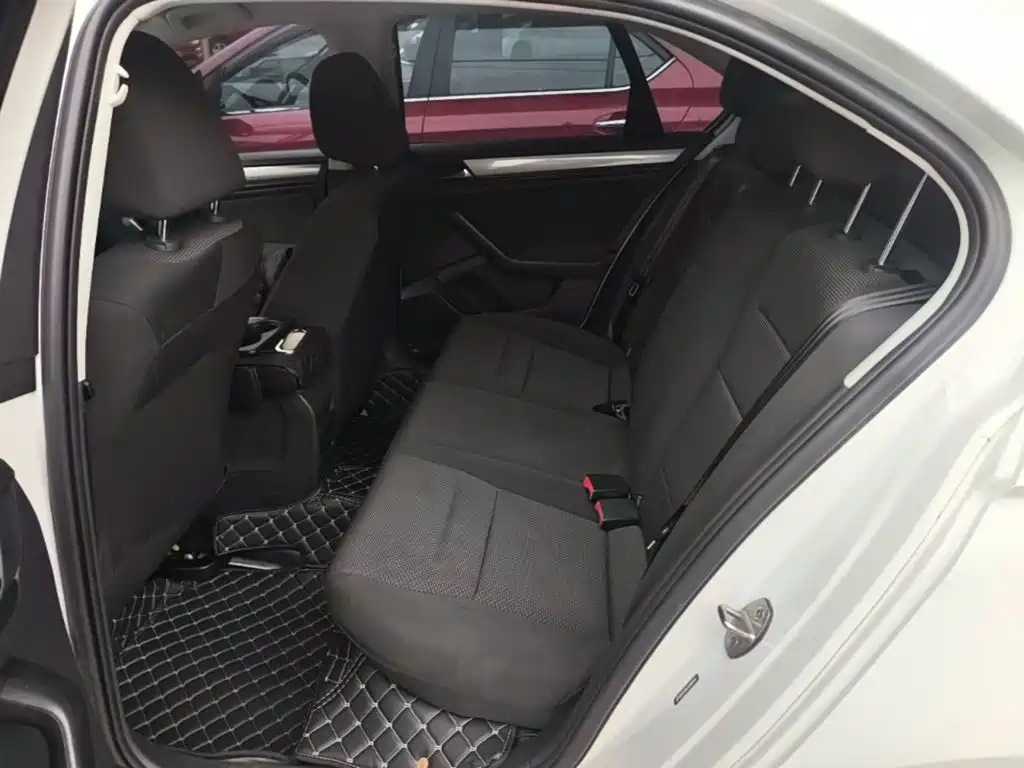 Volkswagen Bora — миниатюра 17