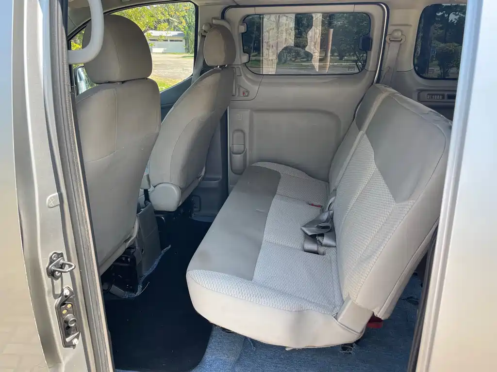 Nissan NV200 — миниатюра 13