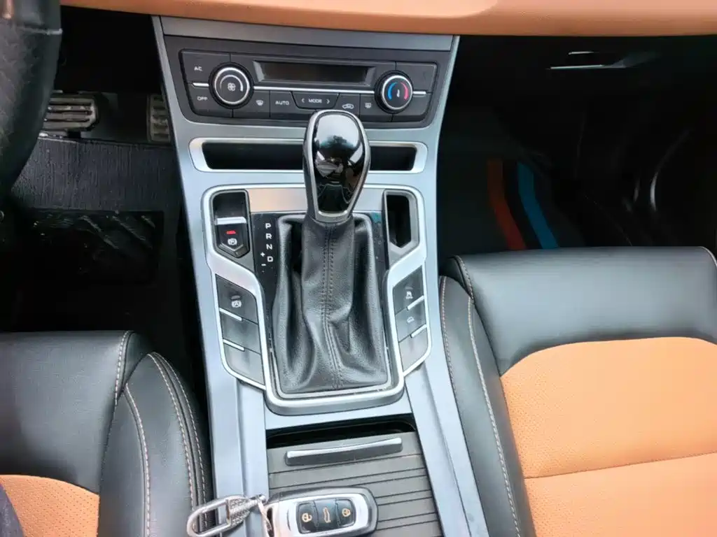 Geely Vision S1 — миниатюра 14