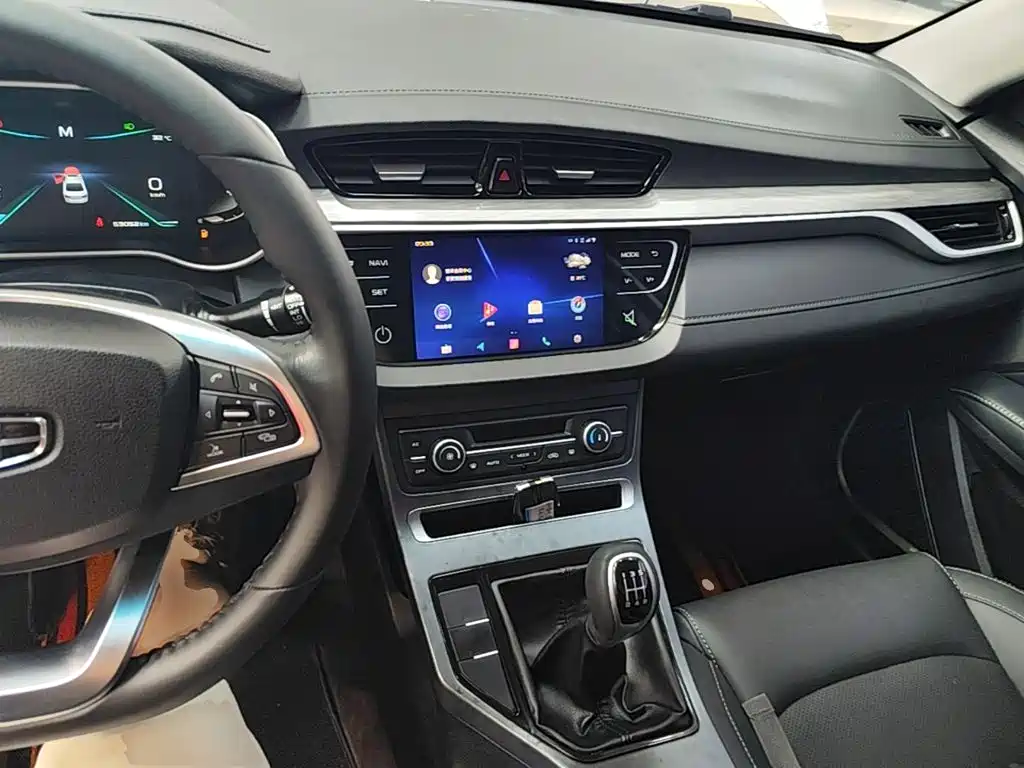 Geely Emgrand — миниатюра 10