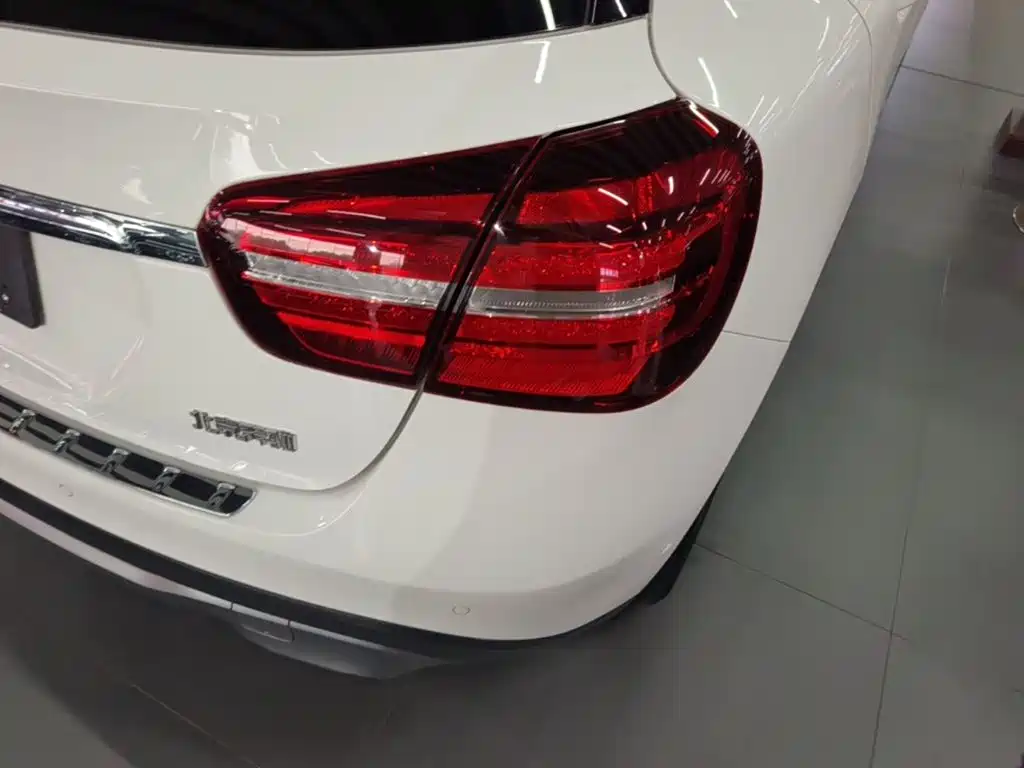 Mercedes-Benz GLA — миниатюра 8