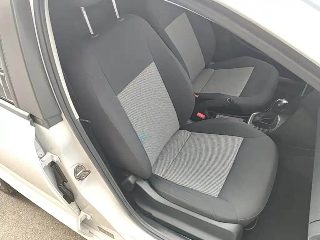 Volkswagen Polo — миниатюра 25