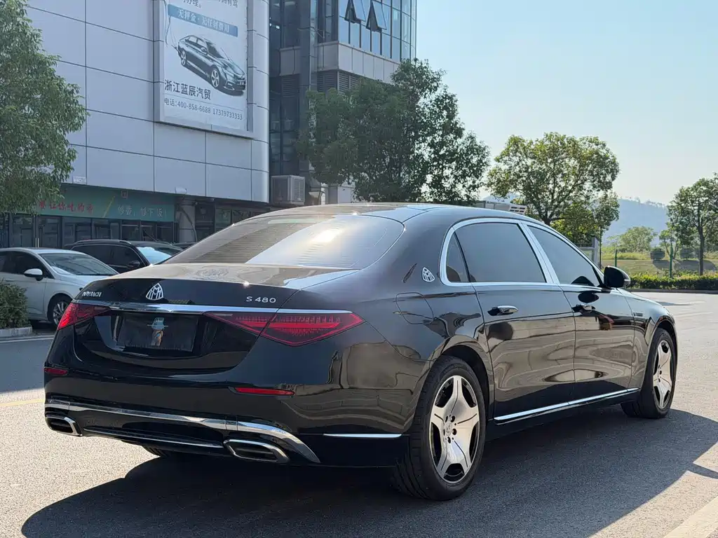 Mercedes-Benz S-Class — миниатюра 12