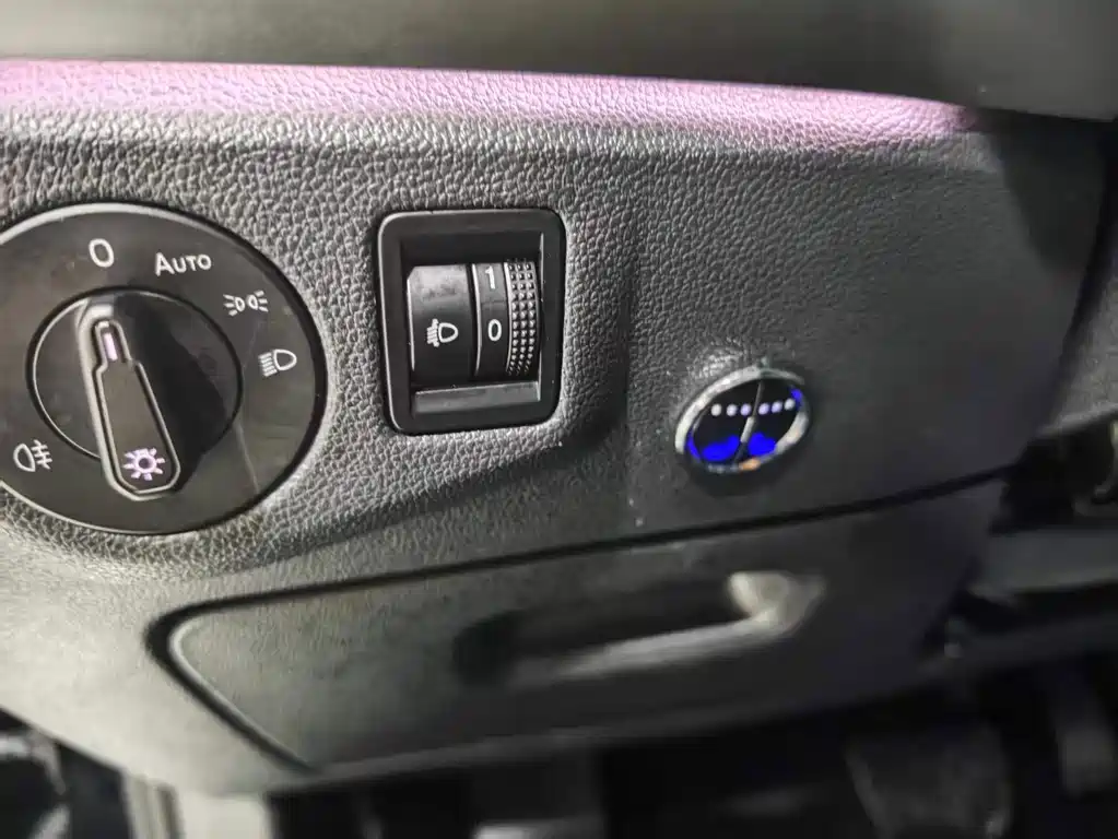 Volkswagen Lavida — миниатюра 13