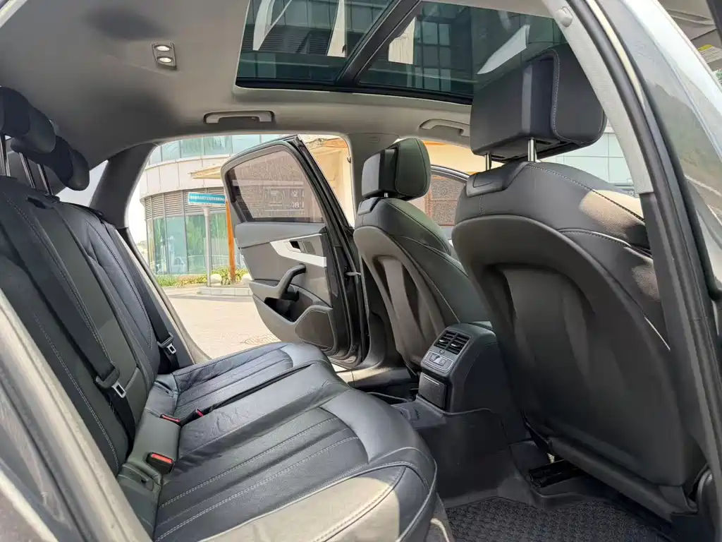 Audi A4L — миниатюра 10