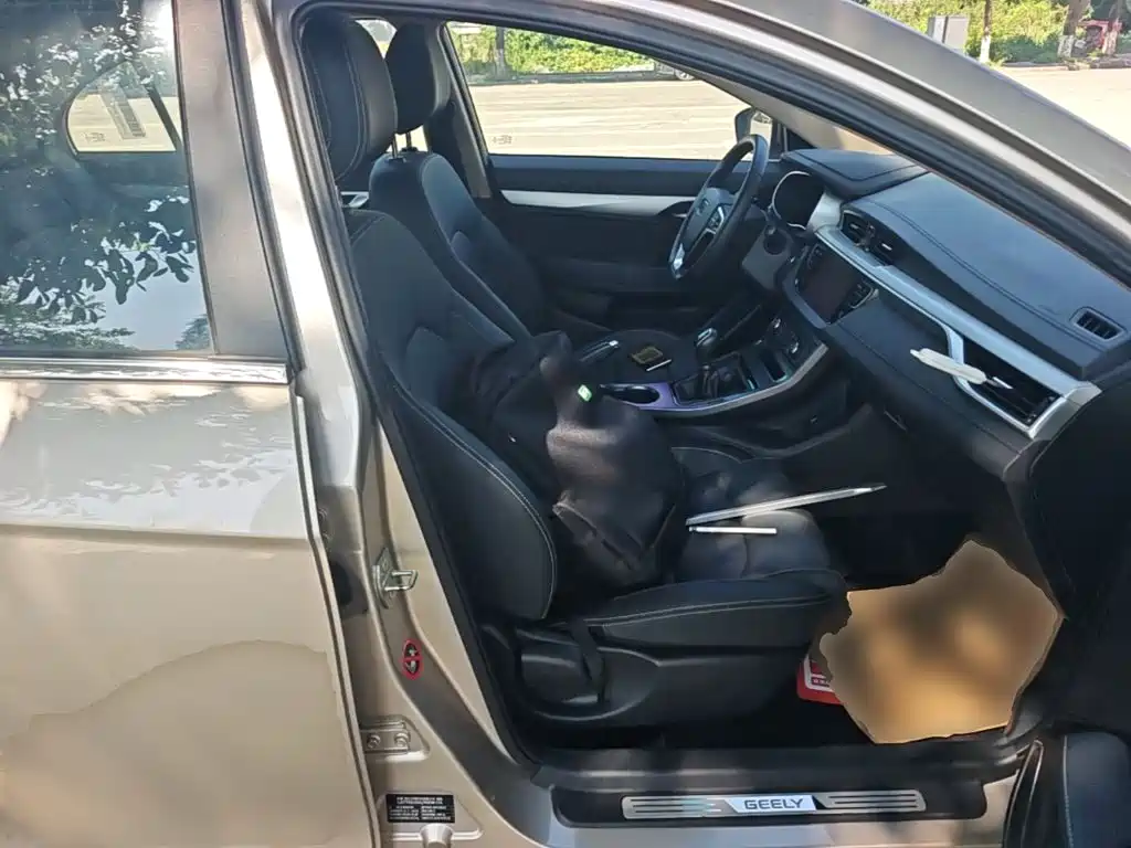 Geely Emgrand — миниатюра 25
