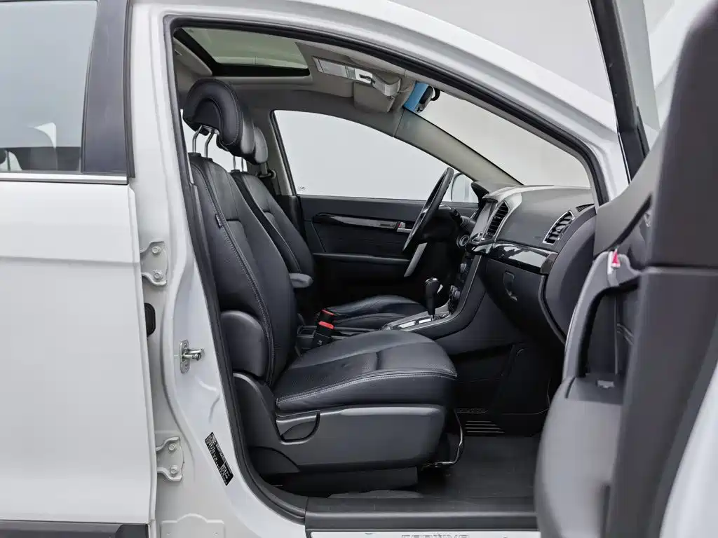 Chevrolet Captiva — миниатюра 23