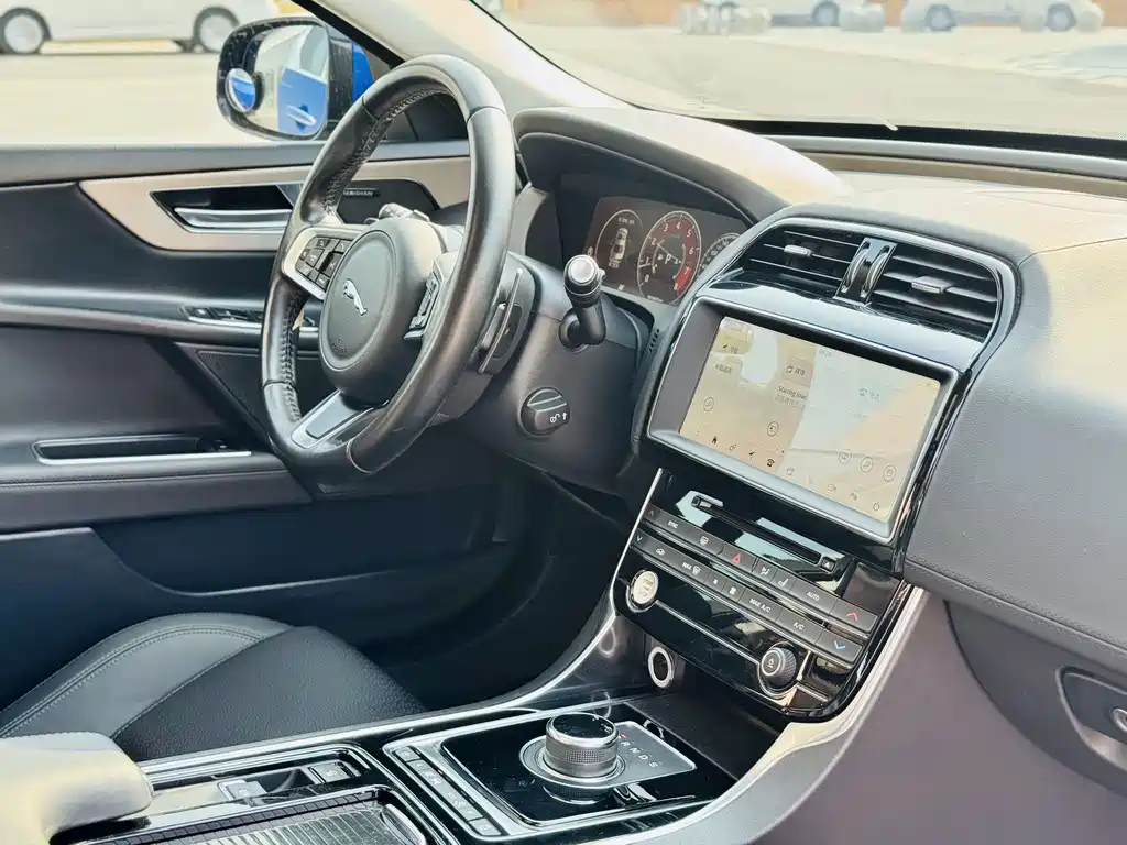 Jaguar XEL — миниатюра 12