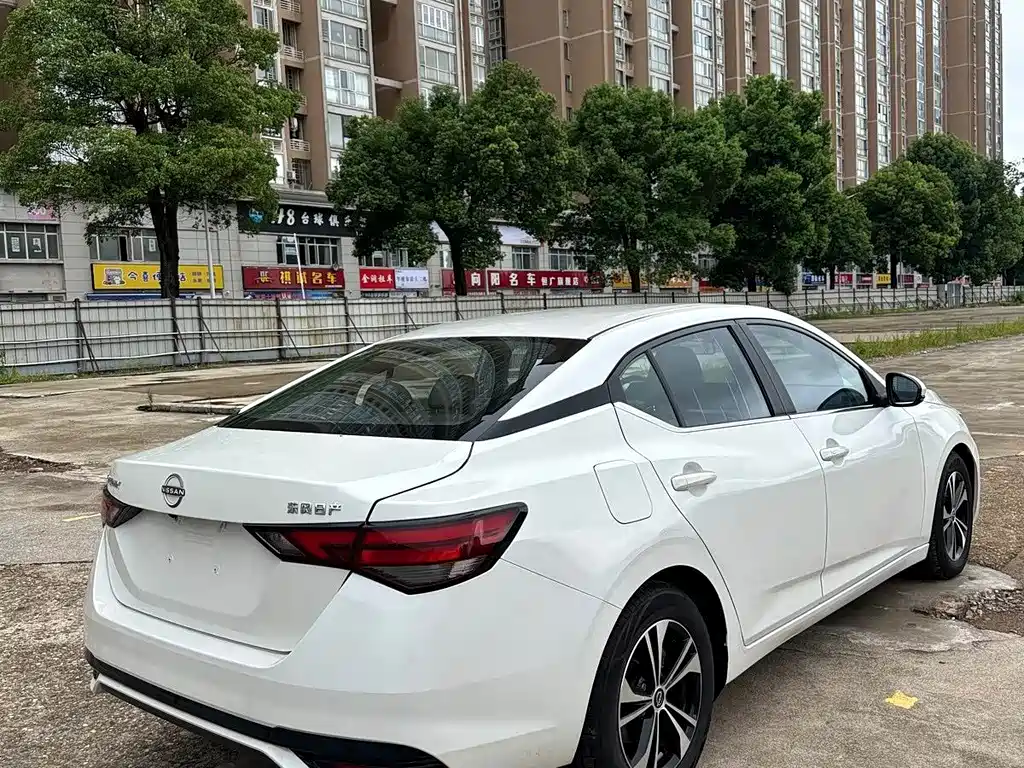 Nissan Sylphy — миниатюра 7