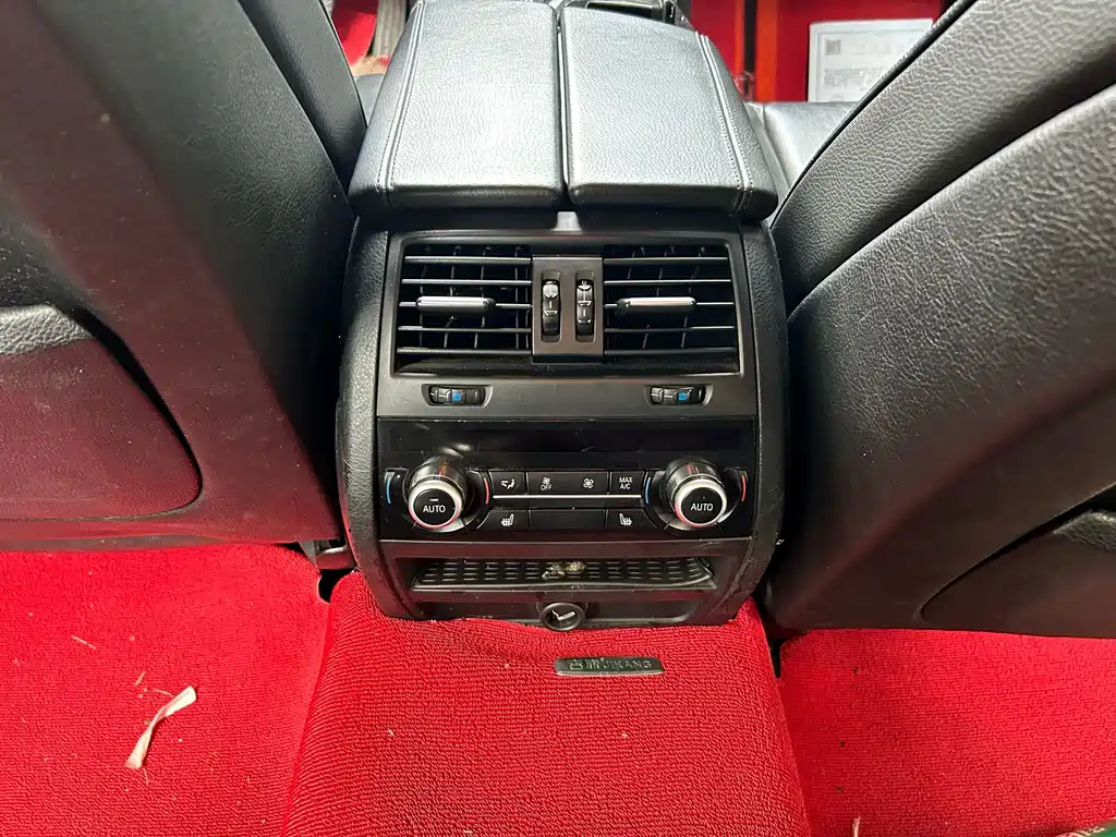 BMW 5 Series — миниатюра 16