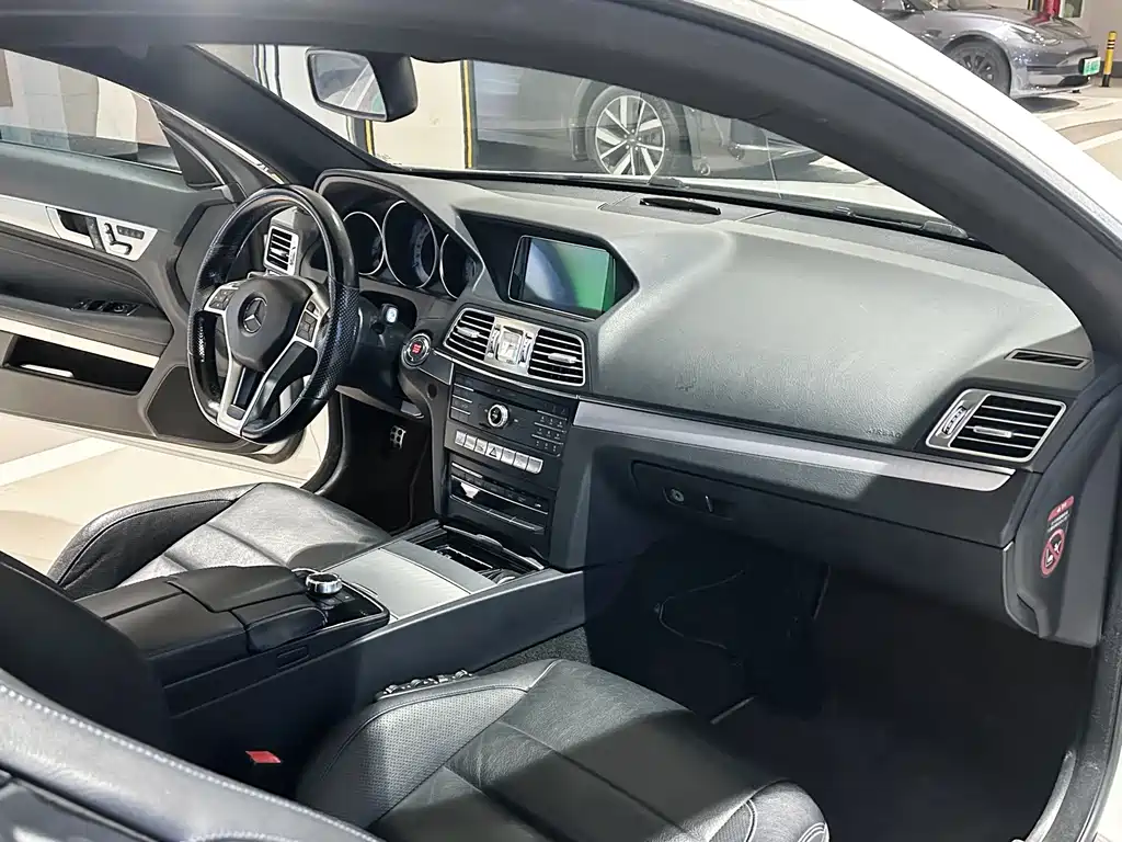 Mercedes-Benz E-Class (Import) — миниатюра 11