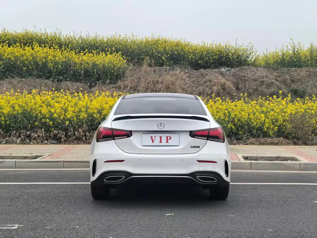 Mercedes-Benz A-Class — миниатюра 8