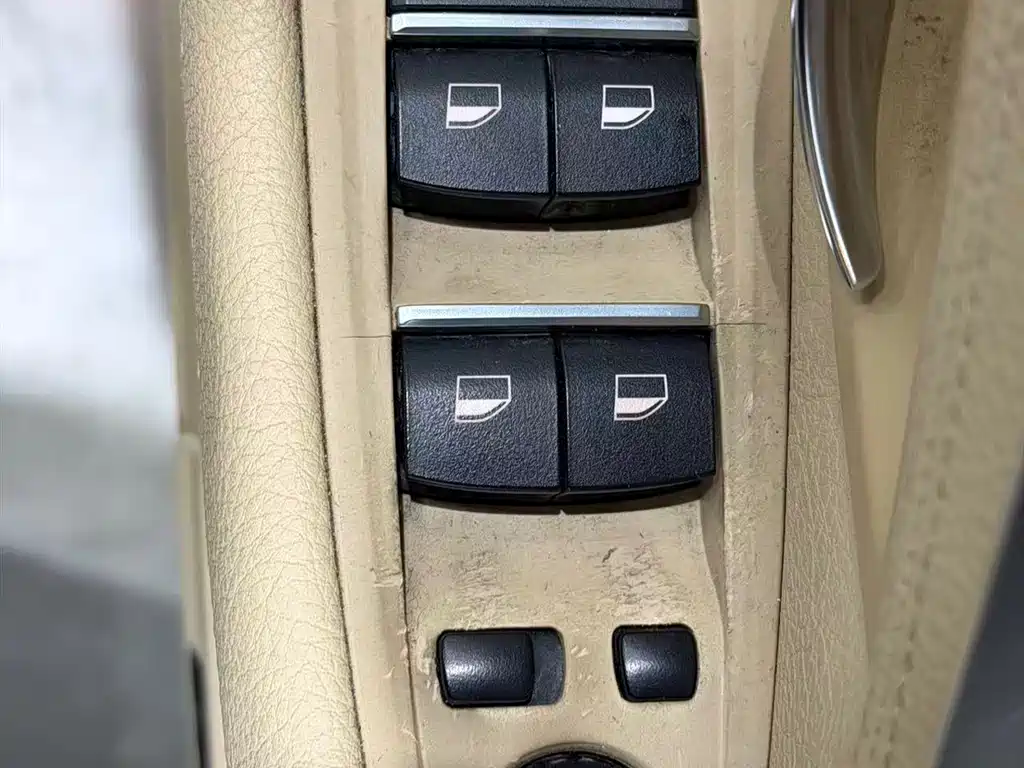 BMW 5 Series (Import) — миниатюра 6