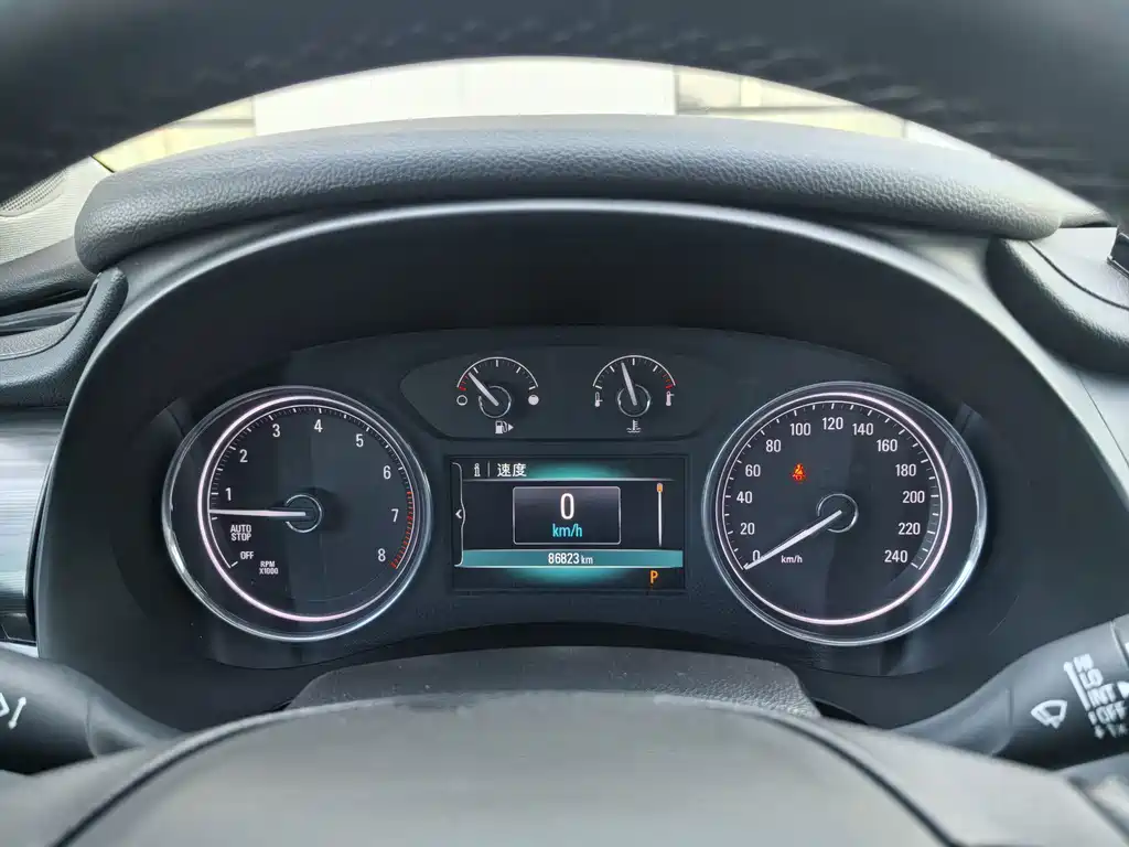 Buick LaCrosse — миниатюра 10