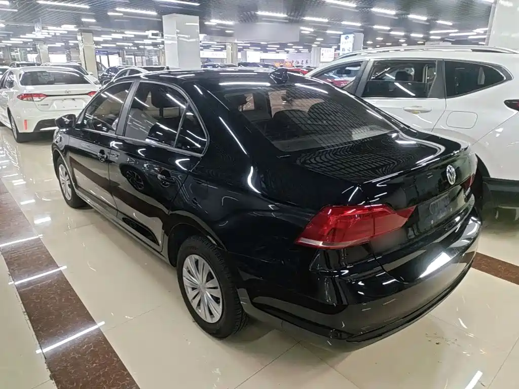 Volkswagen Santana — миниатюра 5