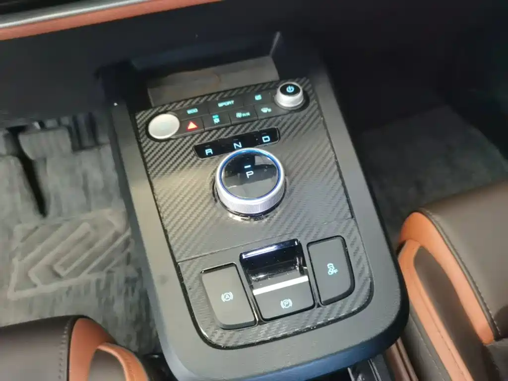BYD e2 — миниатюра 14