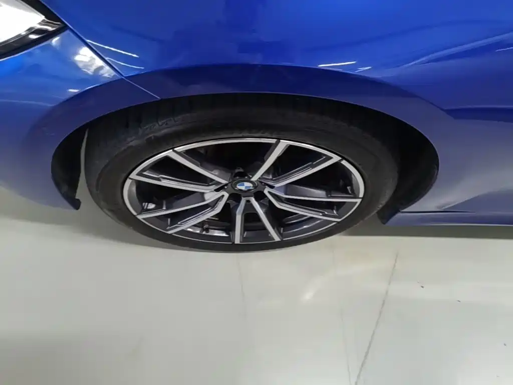 BMW 3 Series — миниатюра 23